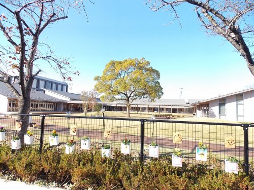 【ホワイトヒルズ丸山の幼稚園・保育園】