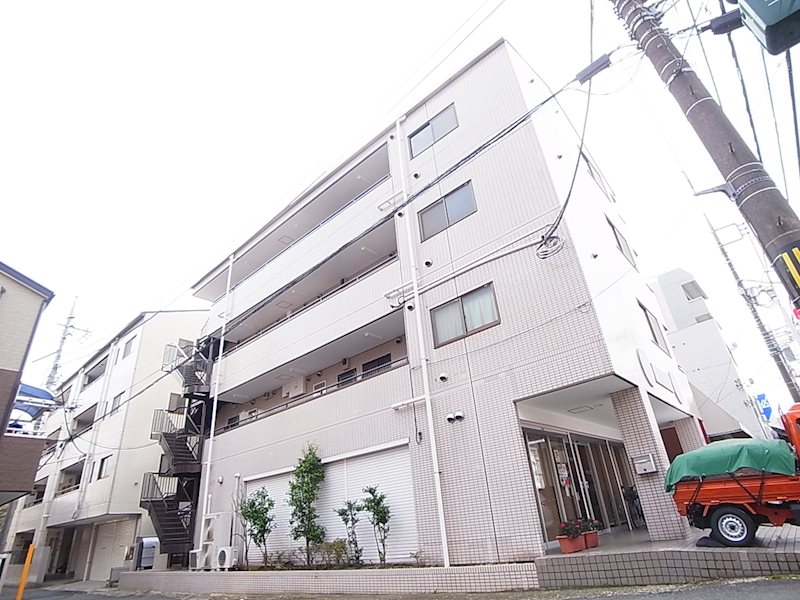 アーク春雨橋Ａ棟の建物外観