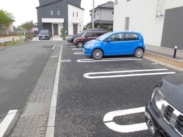 【フォレスト・大和田の駐車場】