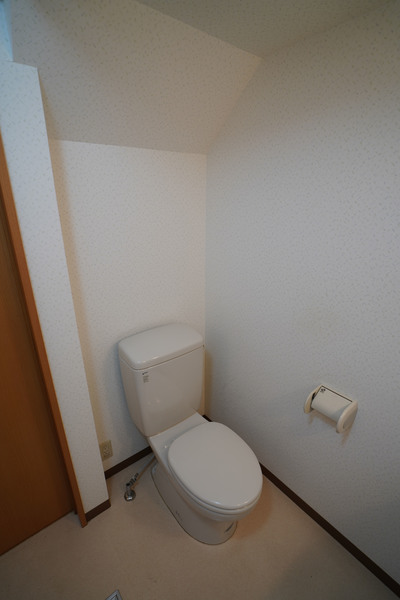 トイレ　同じ建物の別なお部屋