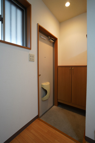 玄関　同じ建物の別なお部屋