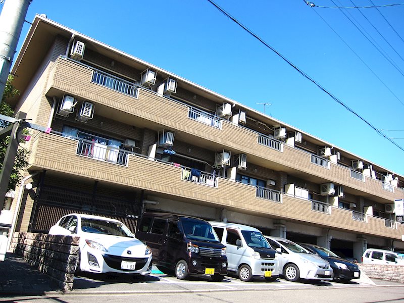 ヴィラ・パドマの建物外観