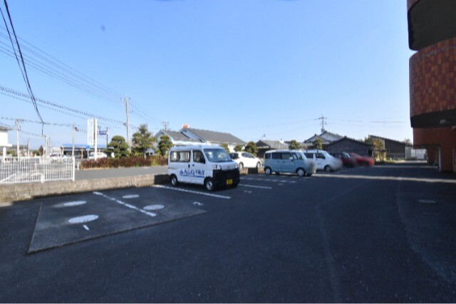 【ねぎはらコーポ　Ａ棟の駐車場】