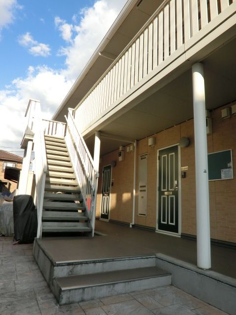 エントランス　玄関へのアプローチ