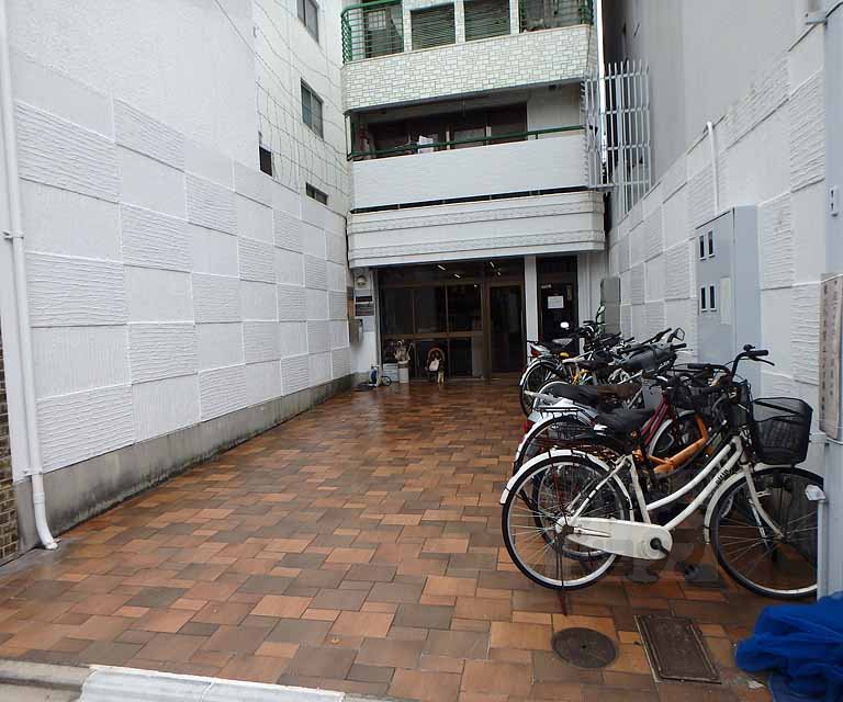 地下鉄烏丸線 今出川駅 徒歩15分 5階建 築49年の外観写真