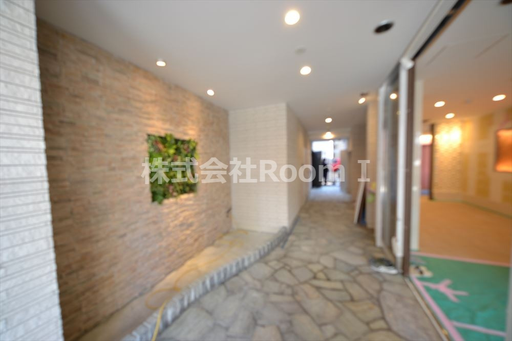 エントランス　清潔なエントランスです