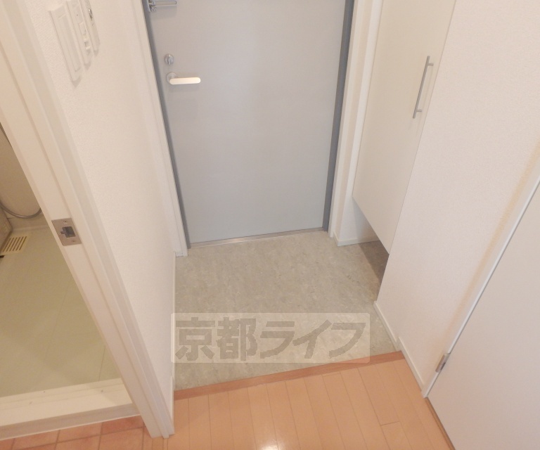 玄関　玄関です。