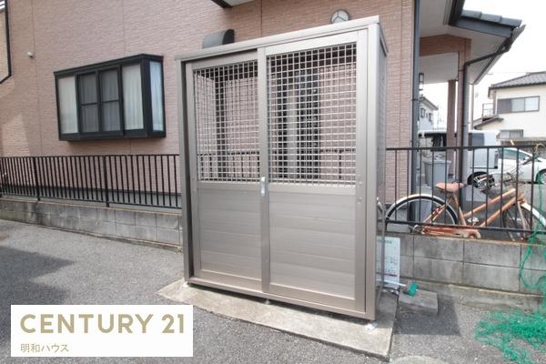 その他共有部分　敷地内にゴミ置き場もございます♪