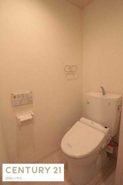 トイレ　温水洗浄便座完備のトイレです！