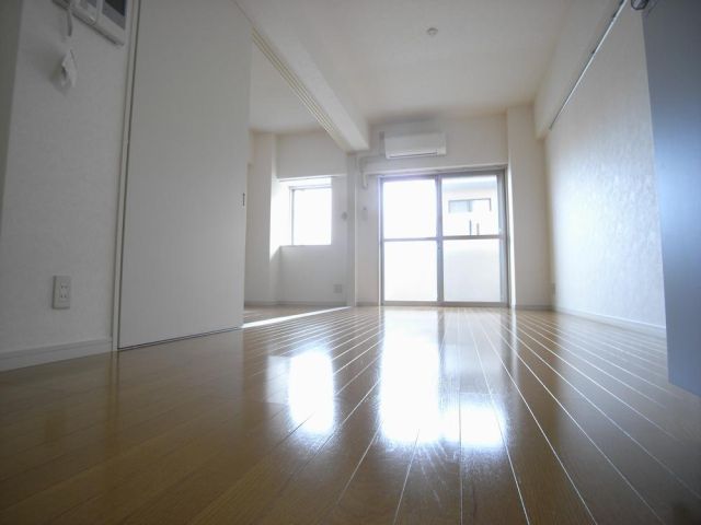 居室・リビング　リビング