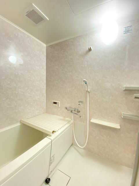 バス・シャワールーム　お風呂です