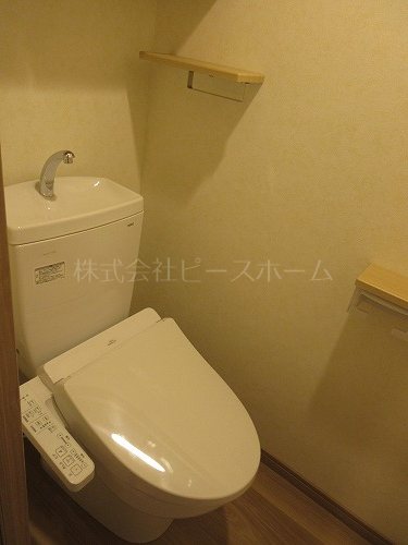 トイレ　※別号室参考写真