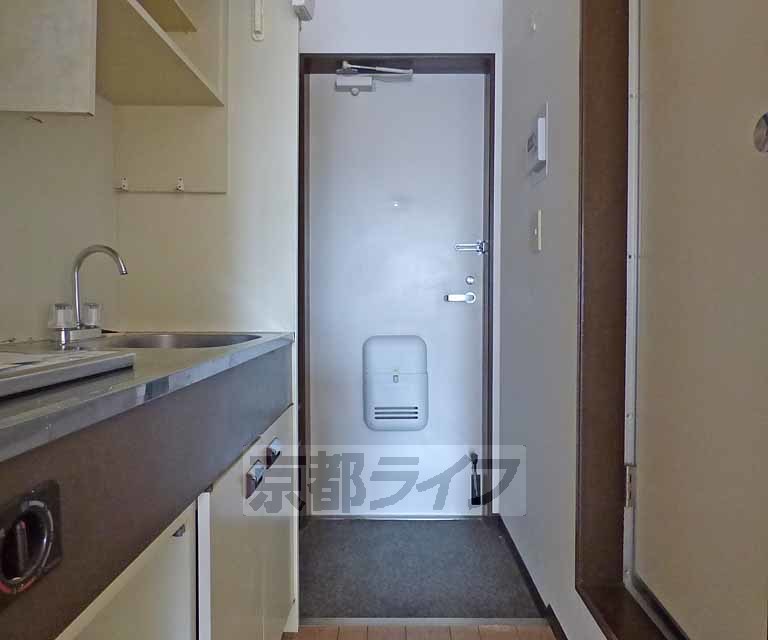 玄関　玄関です。