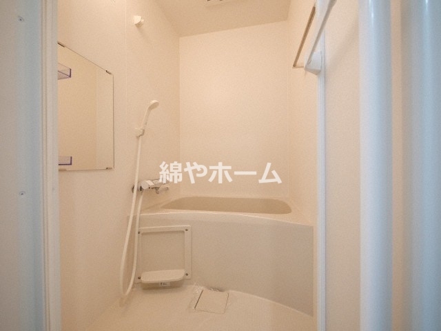 バス・シャワールーム　日々の疲れを癒すお風呂付です