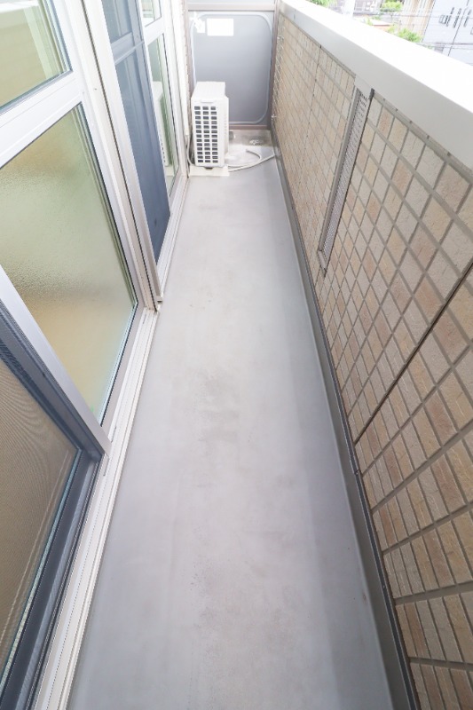 バルコニー　図面と現状に相違がある場合には現状を優先