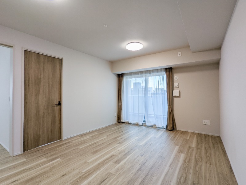 居室・リビング　図面と現状に相違がある場合には現状を優先