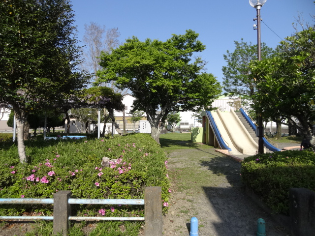 公園　弥生公園（公園）まで205m