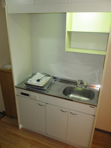 キッチン　同物件別号室