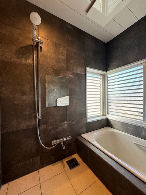 バス・シャワールーム　バス