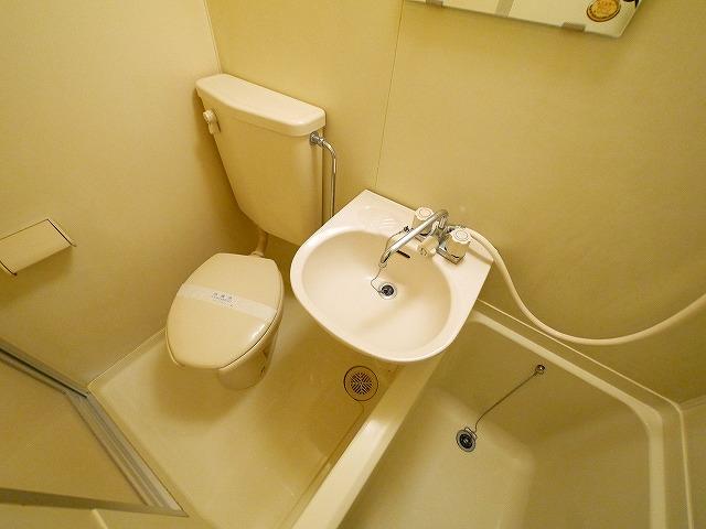 洗面設備　洗面所です