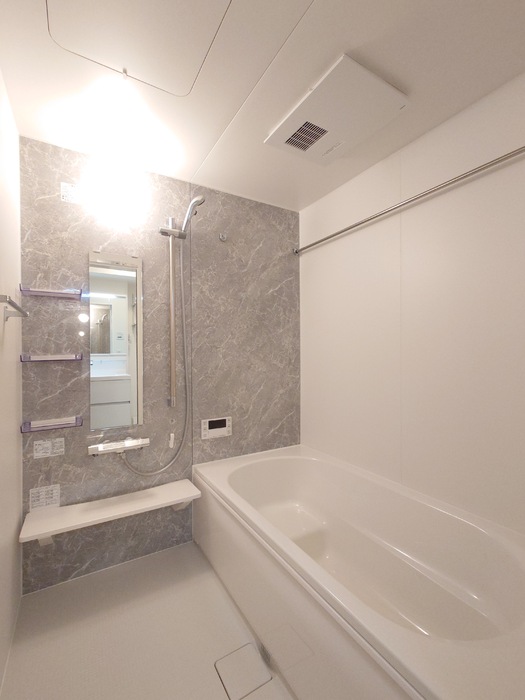 バス・シャワールーム　浴室