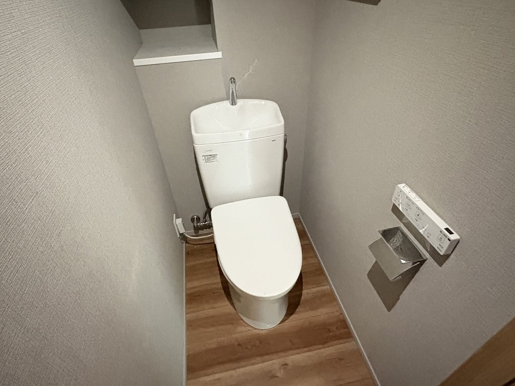 トイレ　嬉しいウォシュレット完備