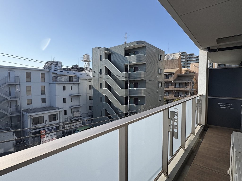 バルコニー　南西向きバルコニー