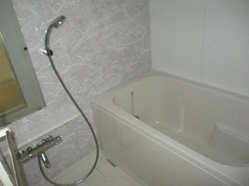 バス・シャワールーム　お風呂で日々の疲れを落としましょう