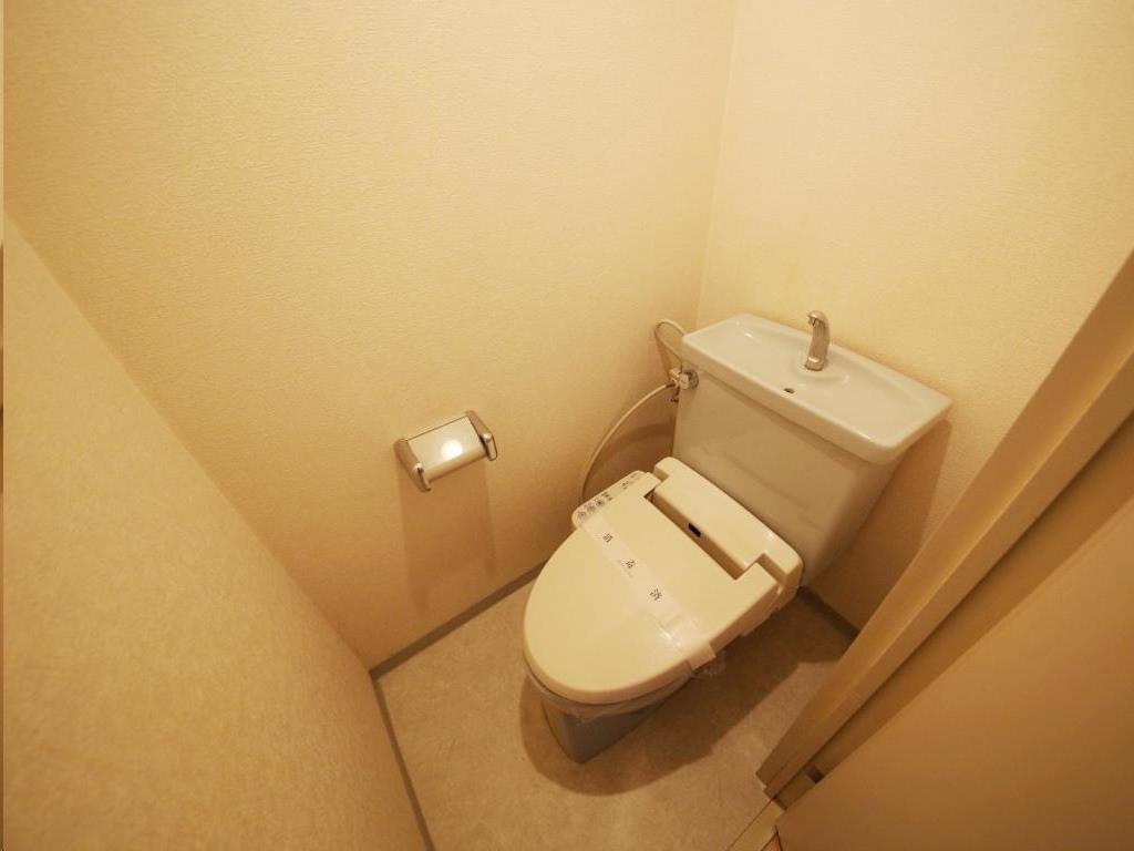 バーシティハウス柏木のトイレ写真