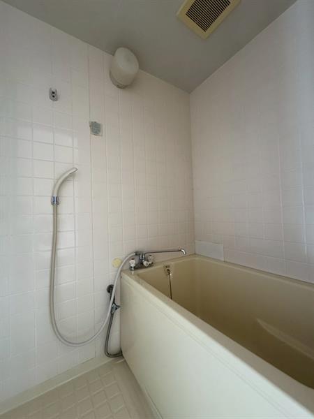 バス・シャワールーム　お風呂です