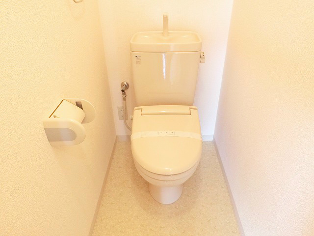 トイレ　清潔感がありお手入れのしやすいトイレ