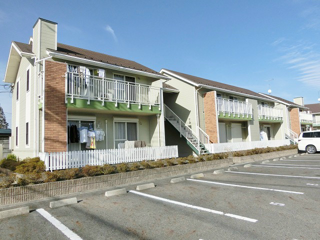 建物外観　外観　2005年3月築　甲南町寺庄の1ＬＤＫ