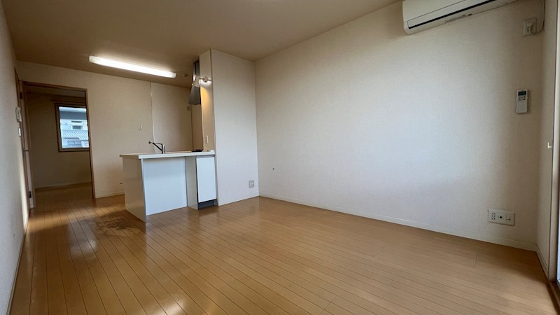 居室・リビング　同仕様写真(反転タイプ)