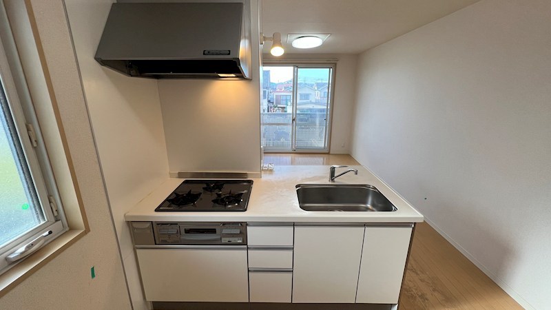 キッチン　同仕様写真(反転タイプ)