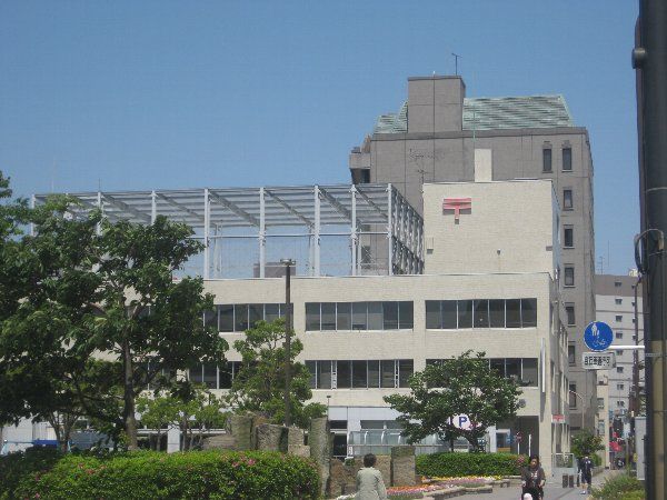 郵便局　横須賀郵便局（郵便局）まで649m