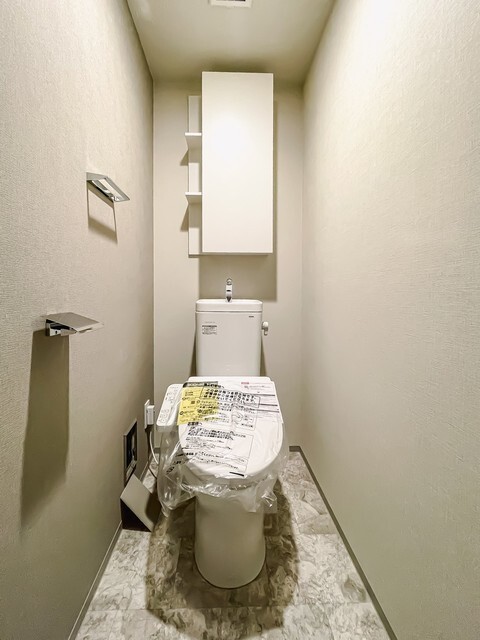 トイレ　※写真は同タイプ住戸です。