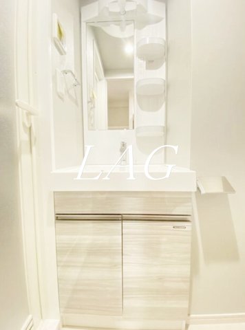 洗面設備　独立洗面台です。