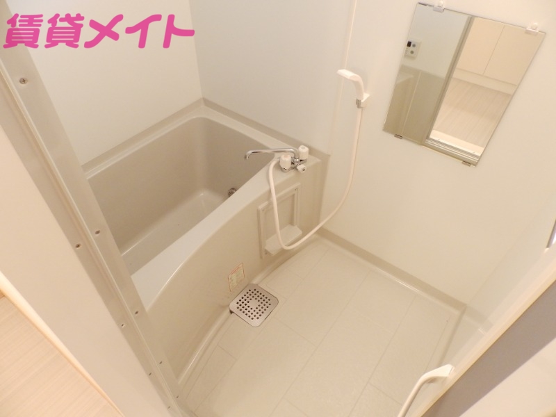 バス・シャワールーム　同物件別室の写真です