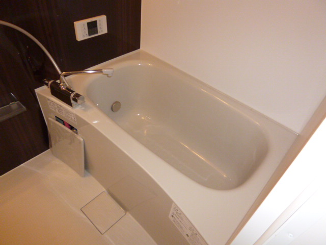 バス・シャワールーム　追い焚きバス