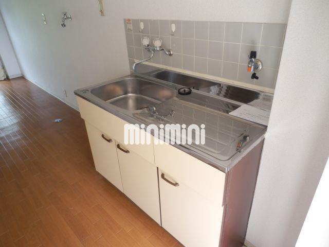 キッチン　自炊したくなるような、広々キッチンです。