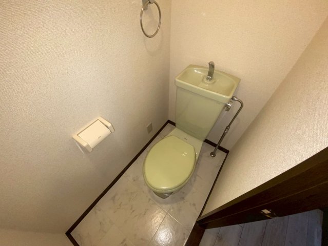 トイレ　メゾン憧旛