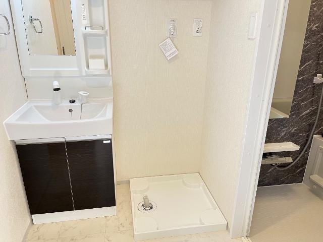 洗面設備　洗濯機置場