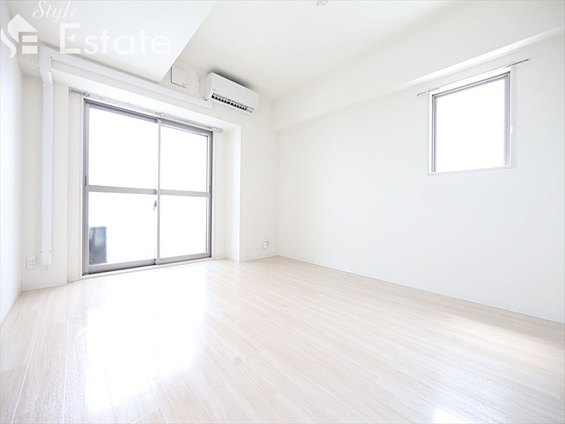 居室・リビング　内装