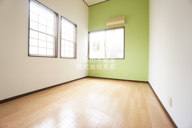 居室・リビング　明るい雰囲気で暮らしやすい！優しい質感の室内がオススメ☆