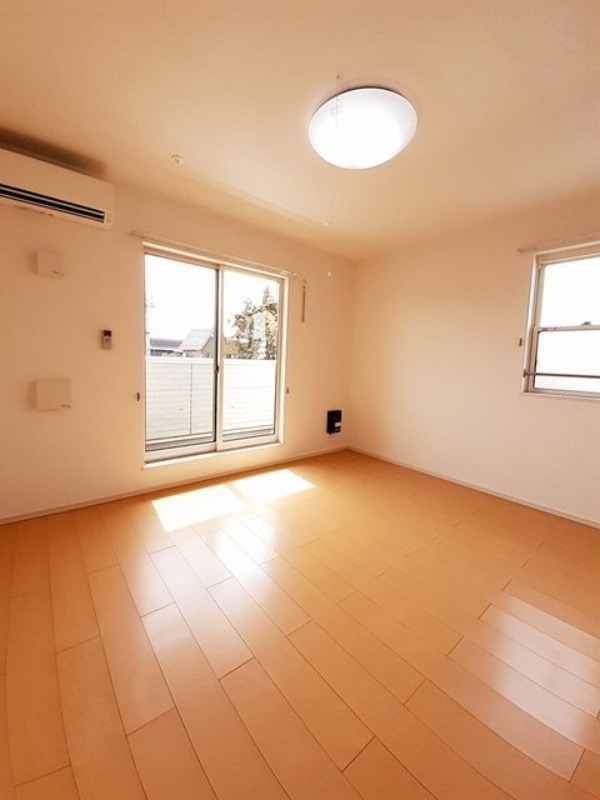 居室・リビング　図面と現状に相違がある場合には現状を優先