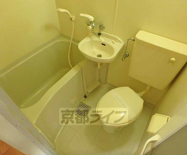 バス・シャワールーム　機能的なユニットタイプです