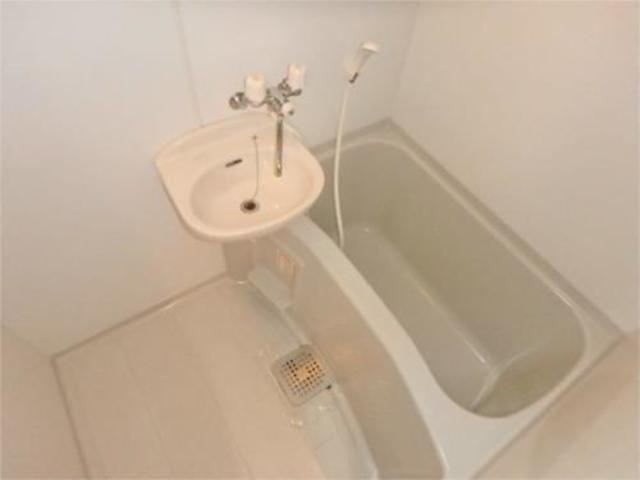 バス・シャワールーム　バストイレ別タイプです