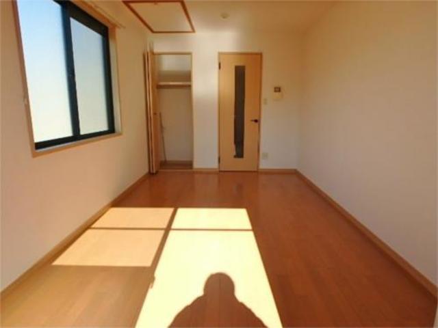 居室・リビング　写真は角部屋参考写真