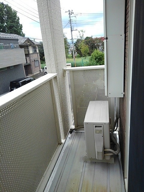 バルコニー　南向きで日当たり良好です。