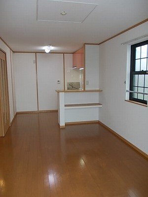 居室・リビング　ゆったり過ごせる居間です